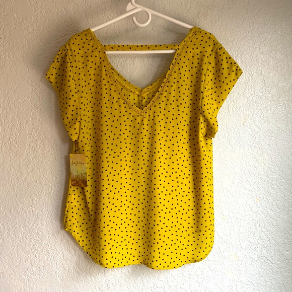 NWT Lily White Yellow Black Polka Dot Top Size L - Picture 4 of 6